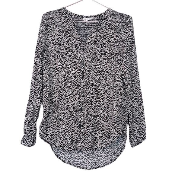 Beachlunchlounge leopard long sleeved blouse size small flowly hi low - Picture 1 of 6